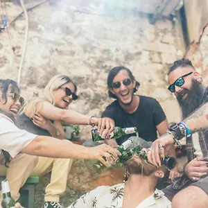 Booze & Snooze Social Split