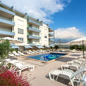  Apartment Kamelija